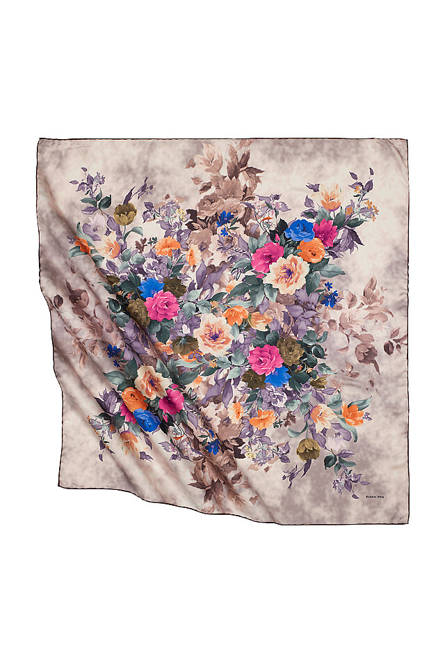 Dried Rose Bouquet Pattern Silky Square Scarf 