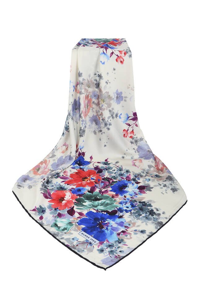 Ecru Sardinia Pattern Silky Square Scarf - 3