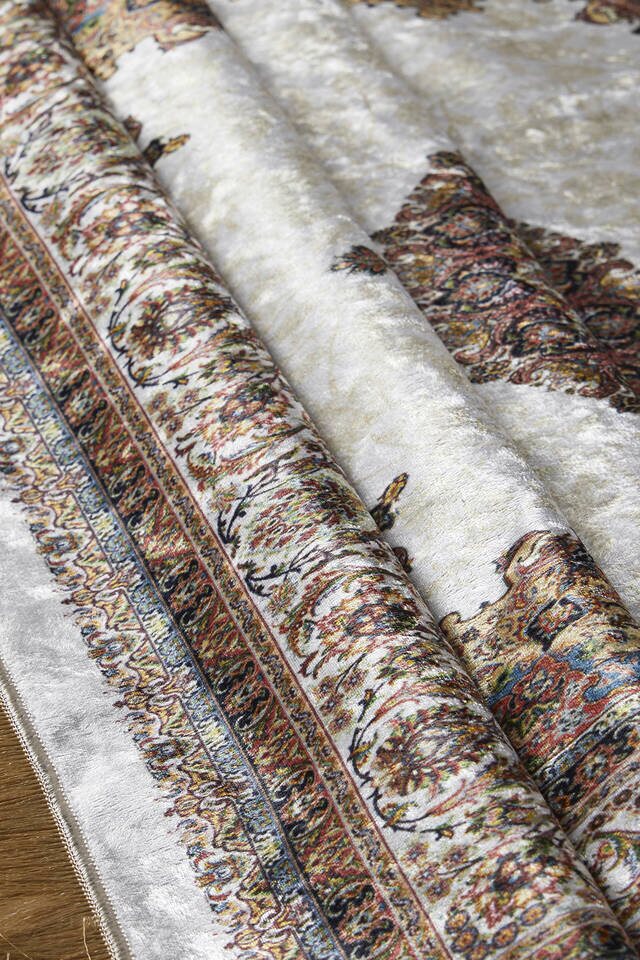 Ekru Kadife Halı Seccade - 2