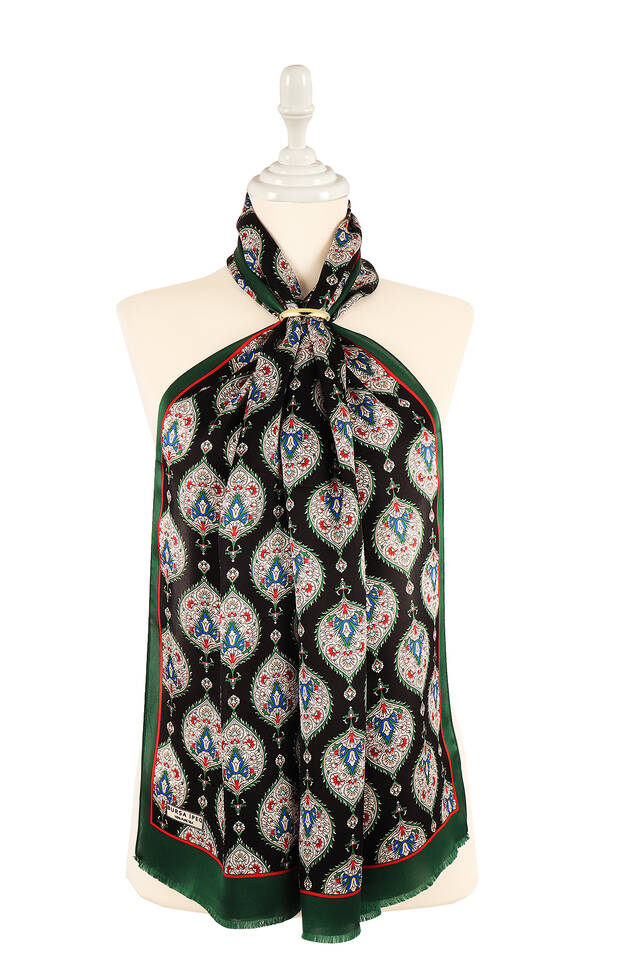 Emerald Hatai Pattern Silk Foulard 