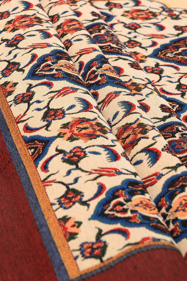 سجادة صلاة منسوجة بنمط التوليب باللون العنابي - 2