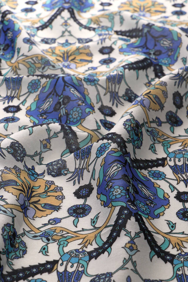 Gold Tile Tulip Pattern Soft Square Scarf - 3