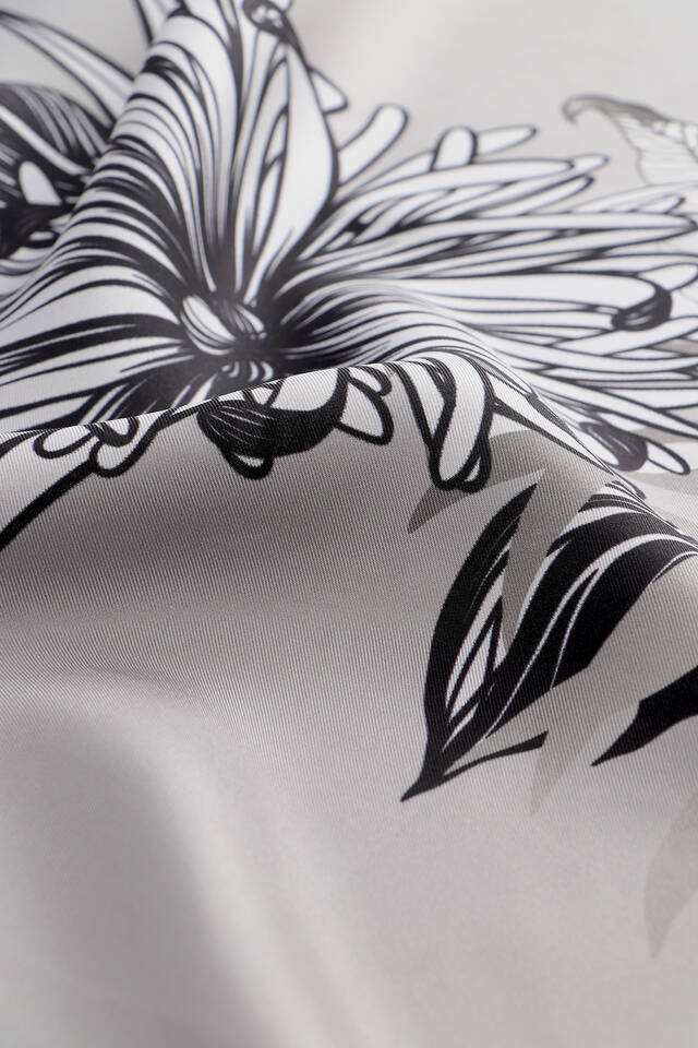 Gray Age Pattern Twill Silk Square Scarf - 3