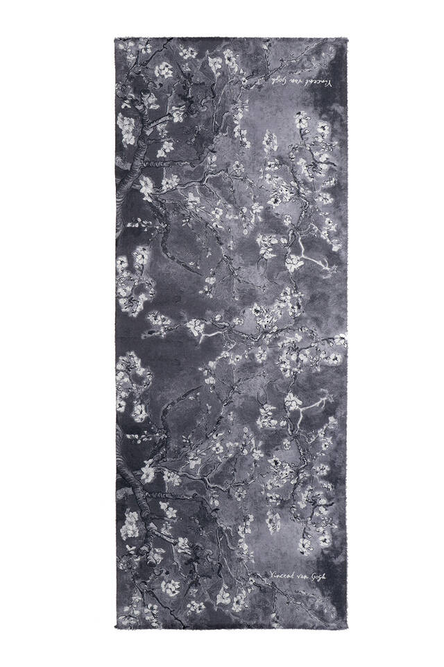 Gray Almond Blossom Pattern Winter Shawl - 4