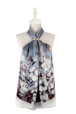 Gray Anemone Pattern Silk Foulard 