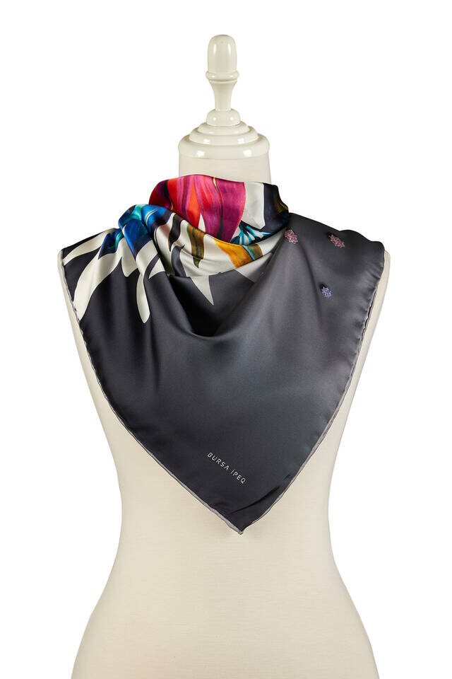 Gray Diamond Pattern Silky Square Scarf - 2