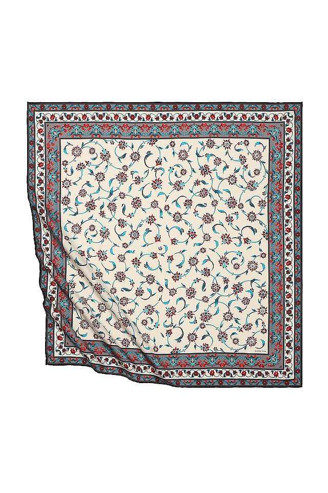 Gray Wildflower Pattern Silky Square Scarf 