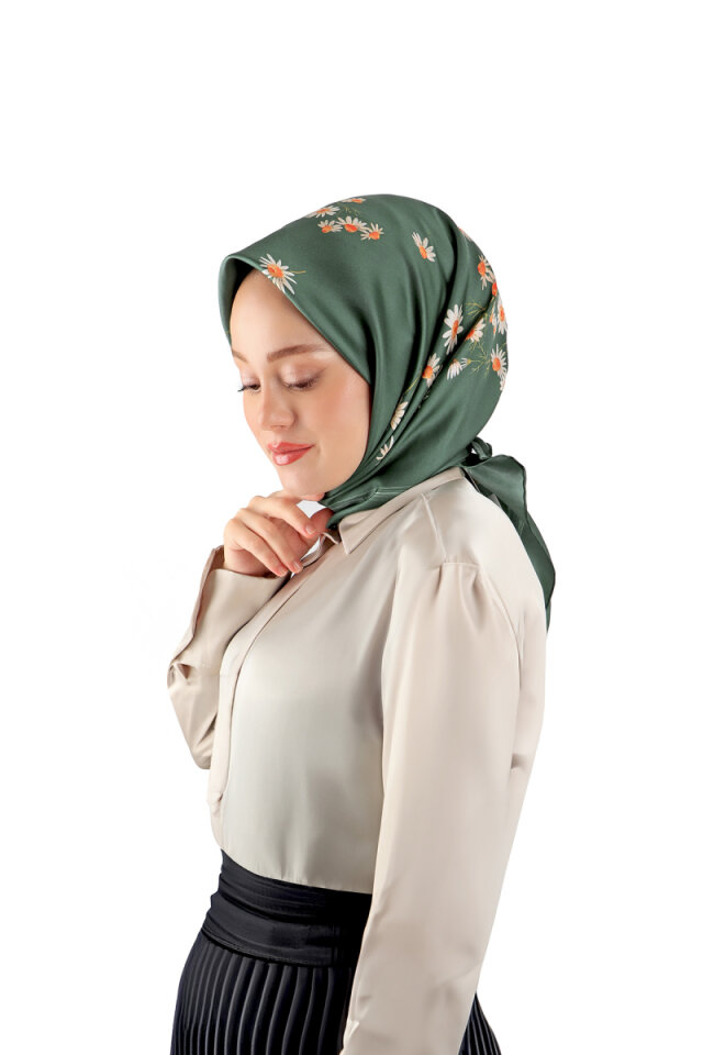 Green Daisy Pattern Twill Silk Square Scarf - 2