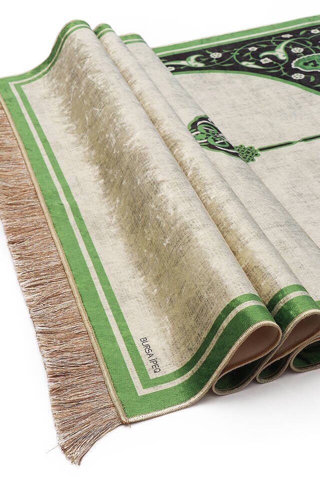 Green Velvet Carpet Prayer Rug - 3