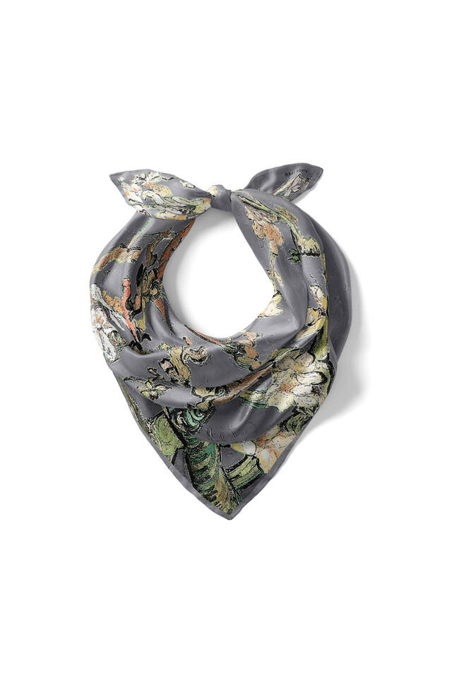 Gri Badem Çiçeği Desen İpeksi Mendil - 2