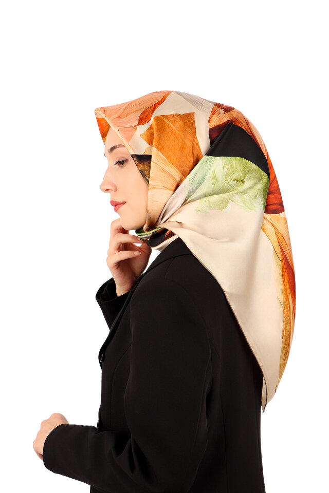 Soft Beige Harmony Pattern Sura Silk Scarf - 2