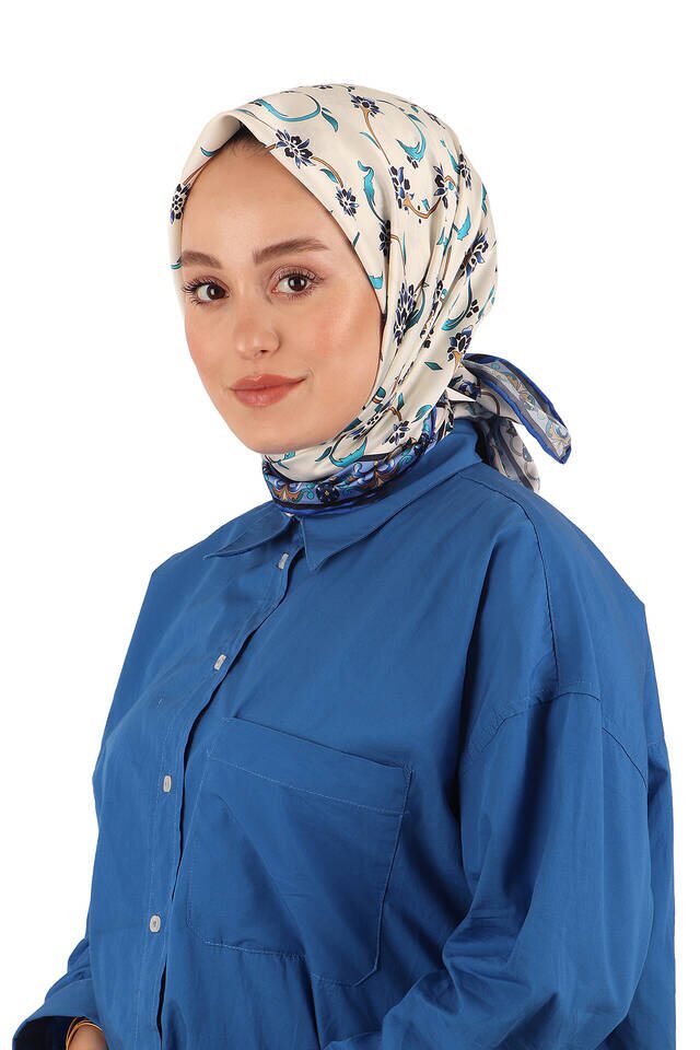 Indigo Wildflower Pattern Silky Square Scarf - 2