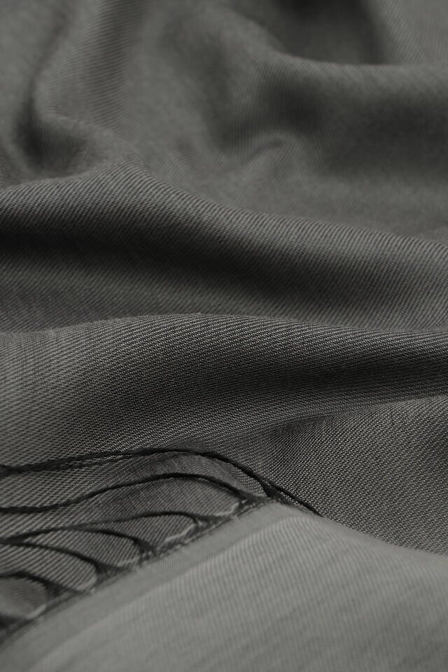 Siyah Füme İpek Görünümlü Şal - 4