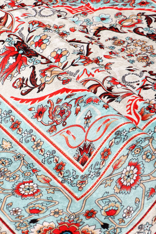 Krem Kadife Halı Seccade - 2