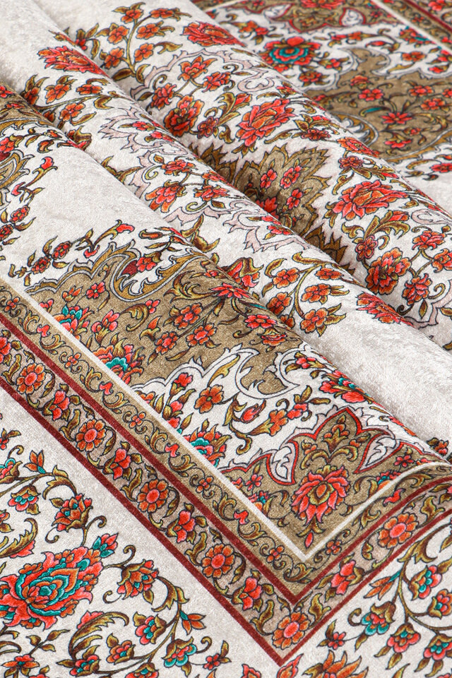 Narçiçeği Kadife Halı Seccade - 2