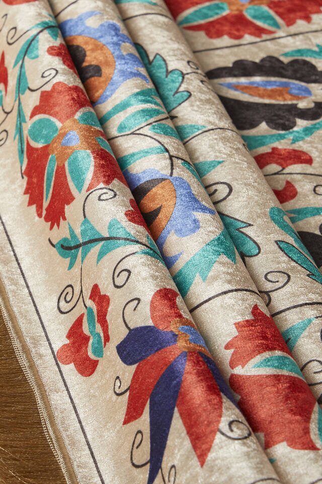 Krem Kadife Halı Seccade - 2