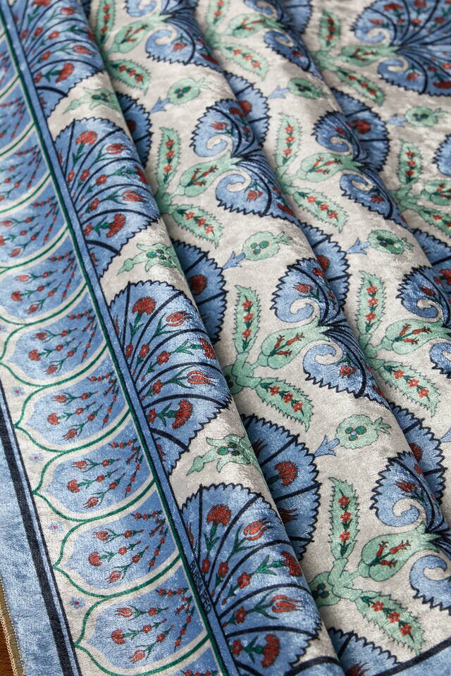 Mavi Kadife Halı Seccade - 2