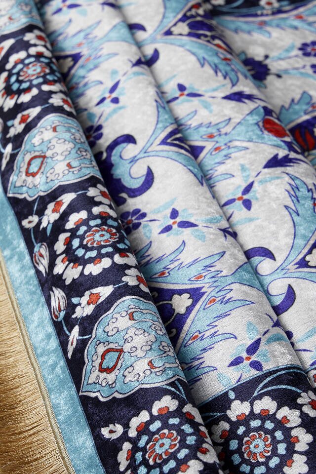 Mavi Kadife Halı Seccade - 2