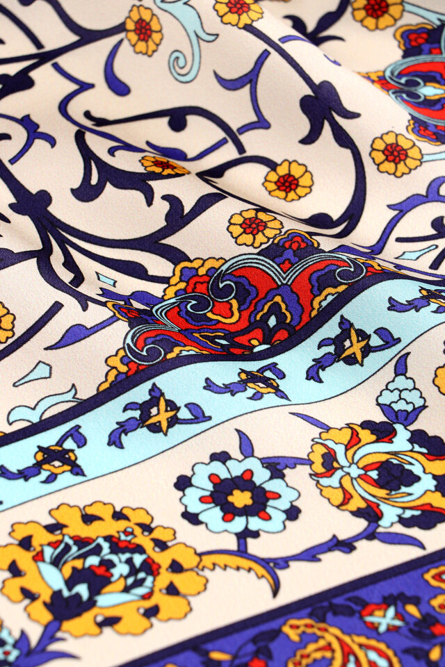 Navy Blue Ivy Pattern Sura Silk Scarf - 4