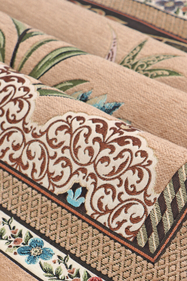 Bej Mihrap Lale Desen Kabartmalı Özel Dokuma Seccade - 2