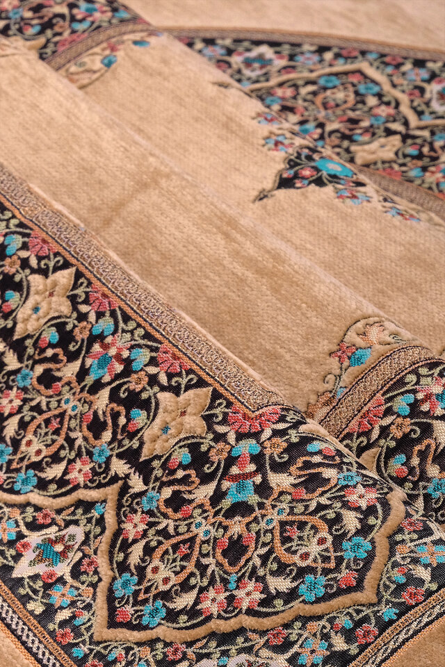 Bej Şemse Desen Kabartmalı Özel Dokuma Seccade - 2