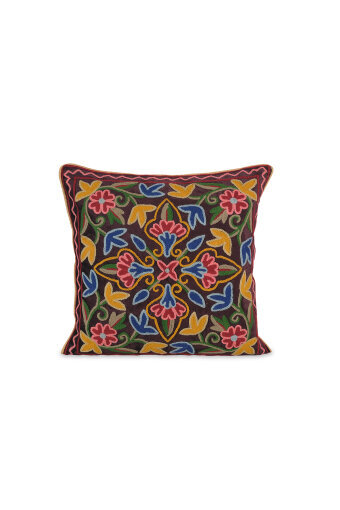 Acı Kahve İşlemeli Kadife Kırlent 