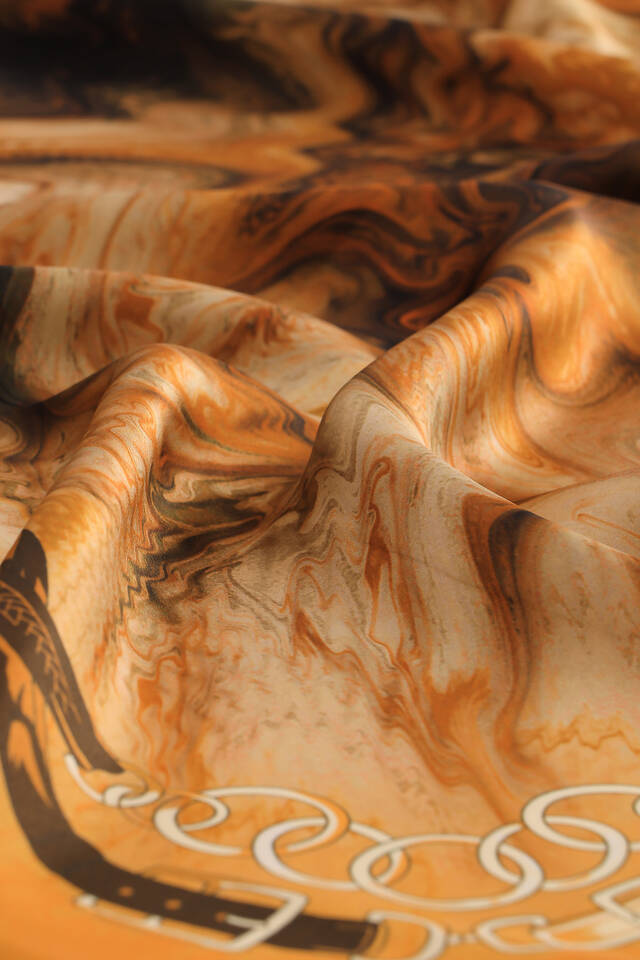 Turuncu Kemer Desen Sura İpek Eşarp - 3