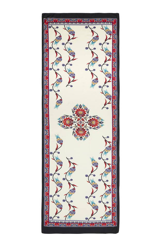 Kırmızı Siyah Sıra Lale Desen Geniş İpeksi Fular - 4