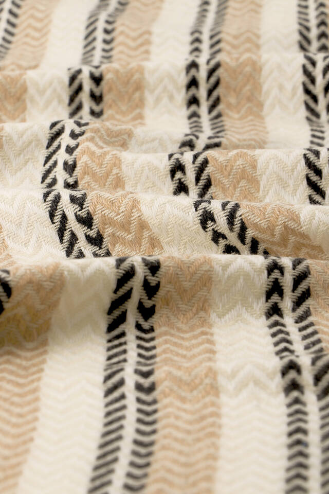 Krem Antrasit Desenli Dar Yün Kaşkol - 4