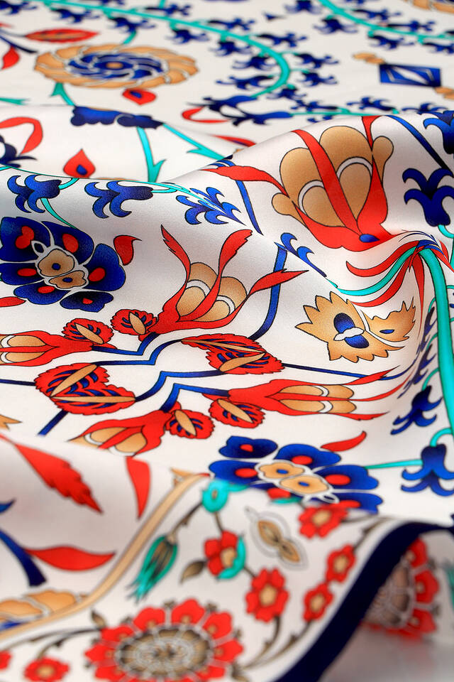 Lacivert Ekru Selçuk Desen İpek Eşarp - 3