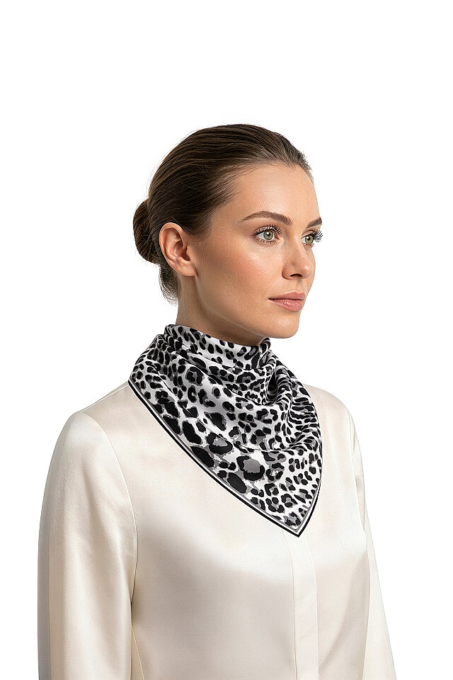 Gri Leopar Desen İpek Mendil - 2