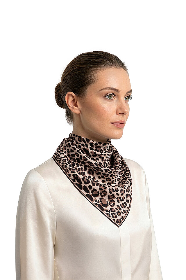 Kestane Leopar Desen İpek Mendil - 2