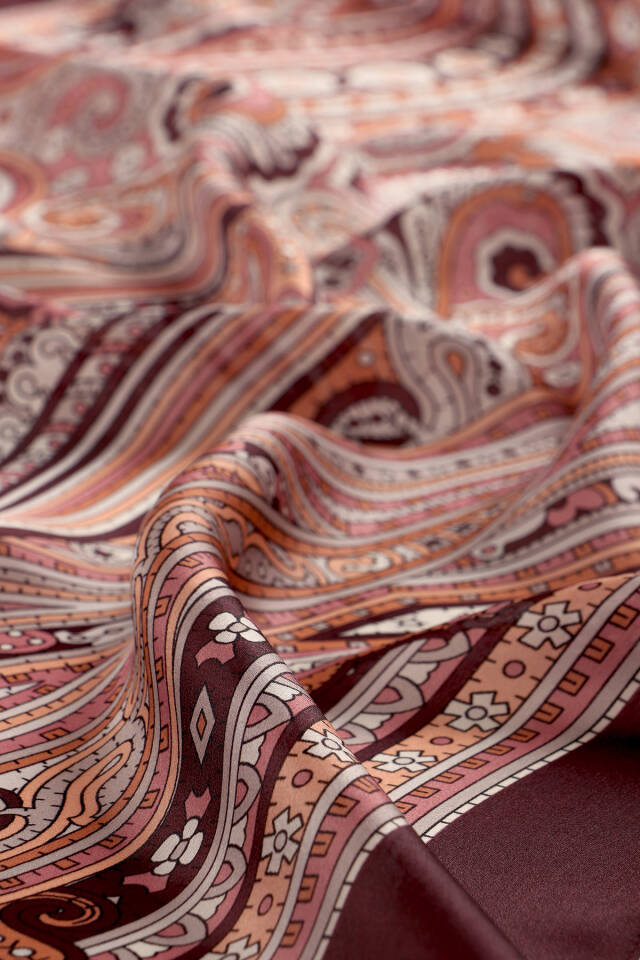 Damson Marrakesh Pattern Sura Silk Shawl - 4
