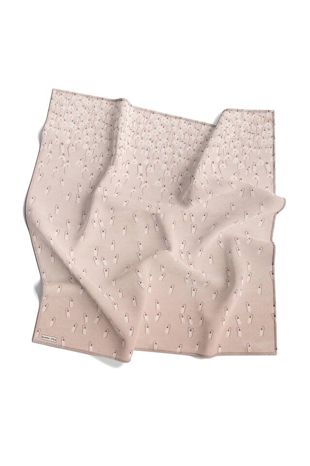 وشاح مربع حرير فرو المنك سنو دروب سورا - 4