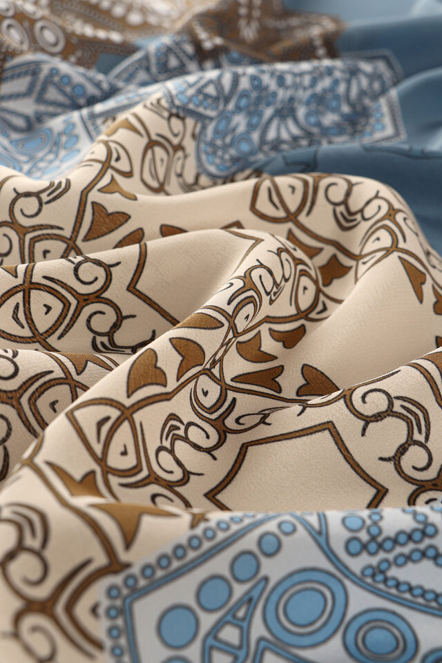 İndigo Müsenna Desen Krep İpek Şal - 3