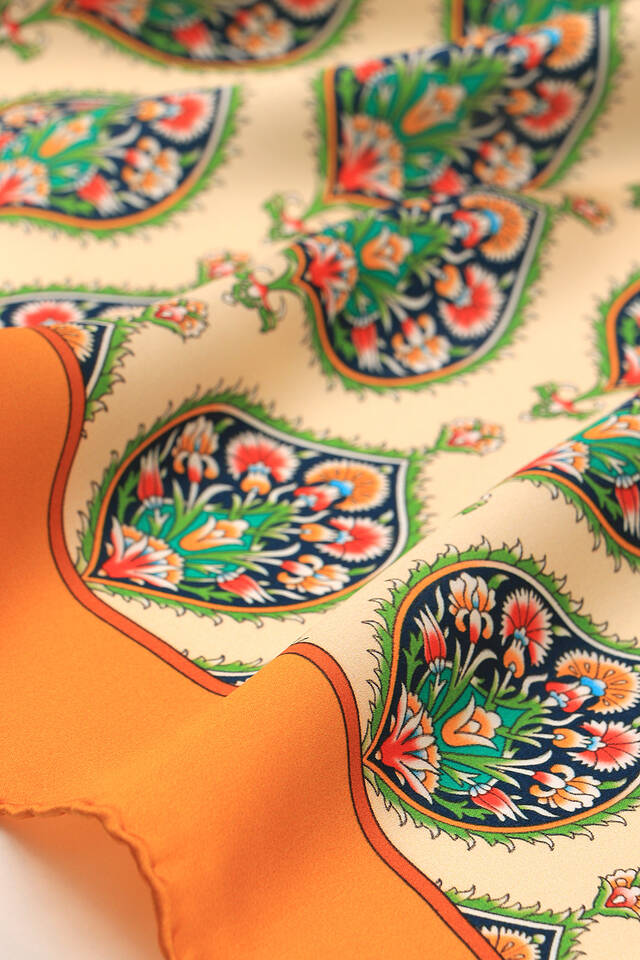 Mustard Hatai Pattern Silk Square Scarf - 3