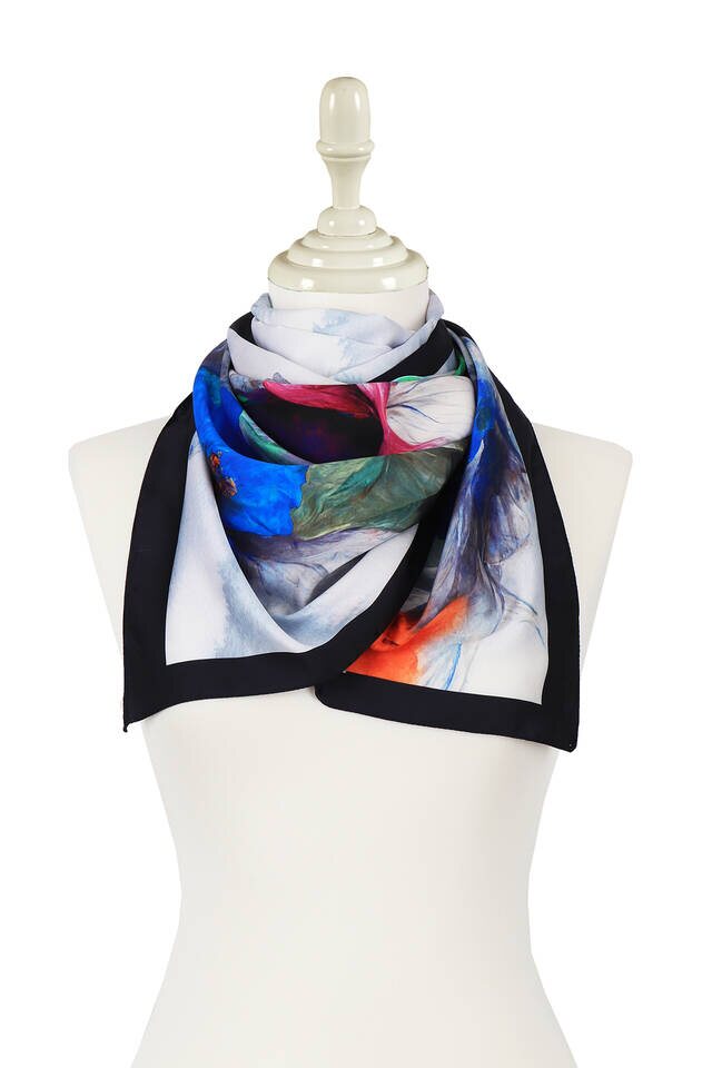 Navy Blue Poppy Pattern Silky Foulard - 2
