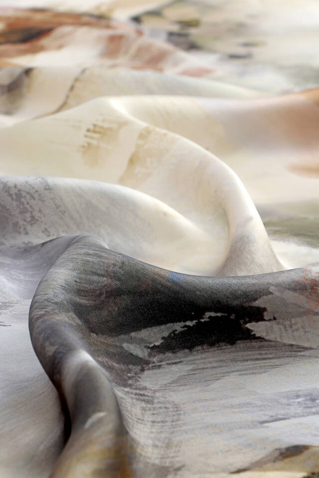 Krem Pastel Desen Sura İpek Eşarp - 3