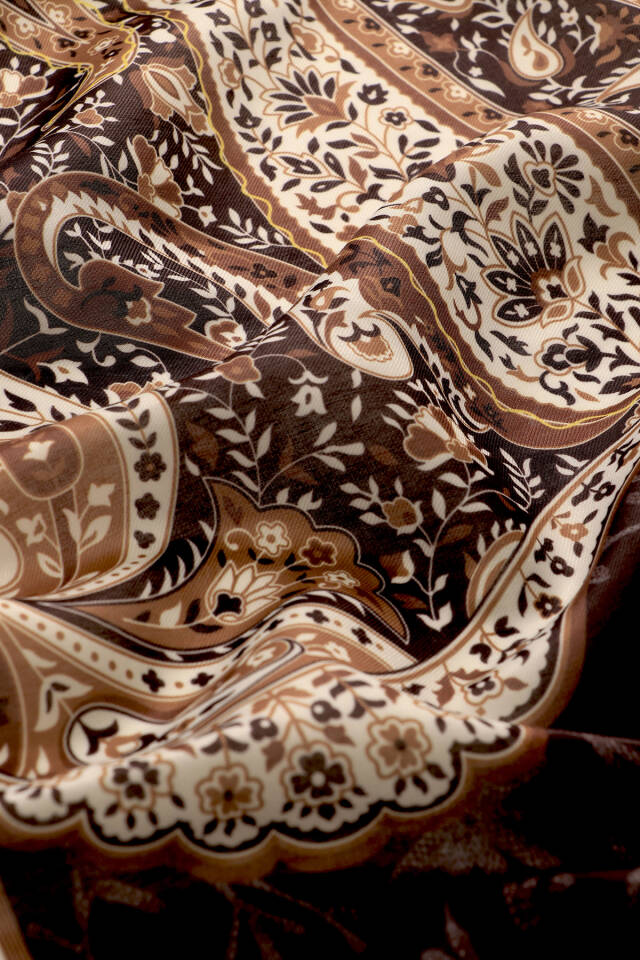 Brown Shawl Pattern Soft Shawl - 3