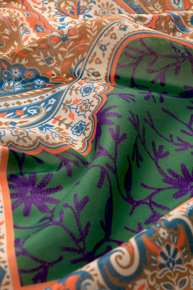 Emerald Shawl Pattern Soft Shawl - 3