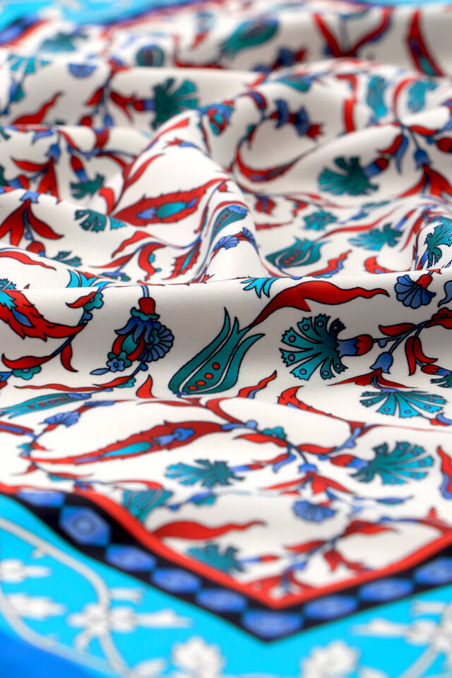 Petrol Yeşil Lale Karanfil Desen İpeksi Mendil - 3