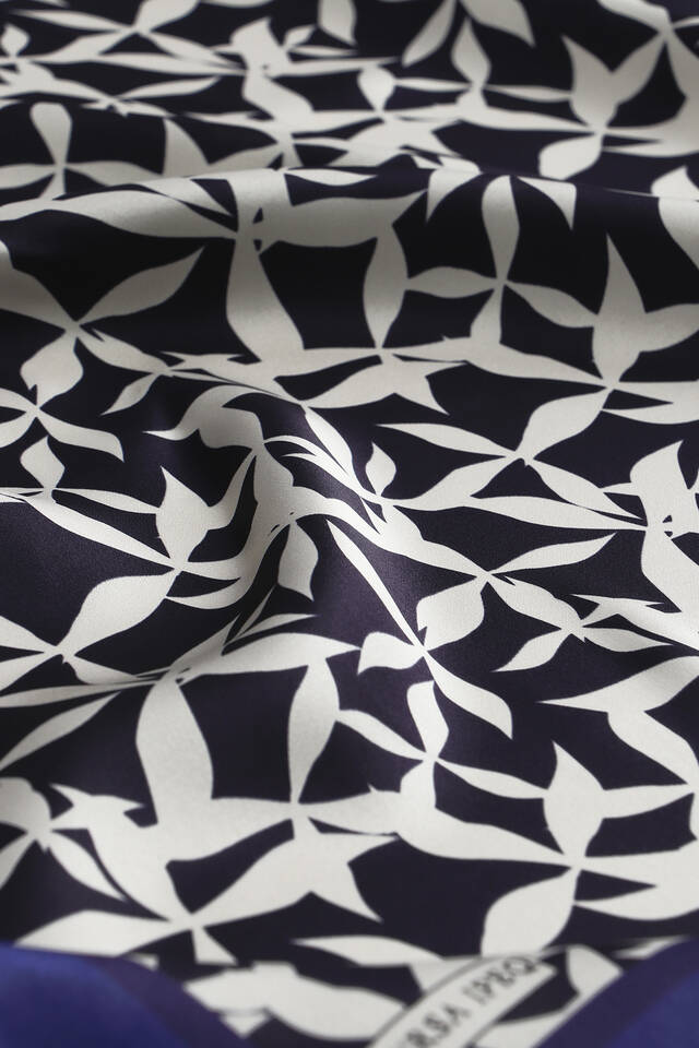 Saks Pia Desen Sura İpek Eşarp - 2