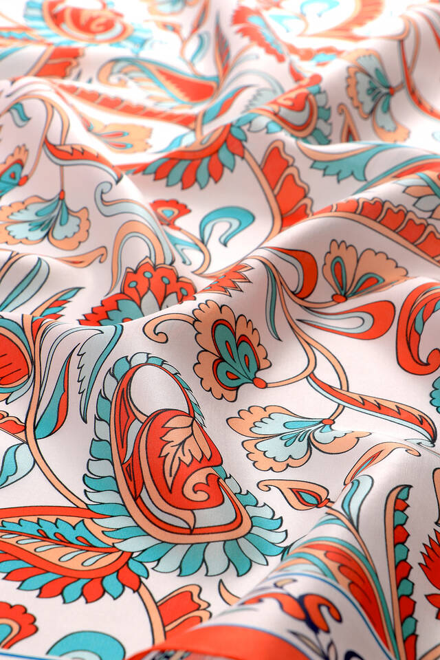 Pomegranate Flower Pattern Voile Silk Square Scarf - 4