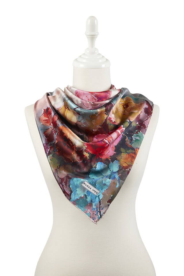 Powder Flower Pattern Silky Square Scarf - 2