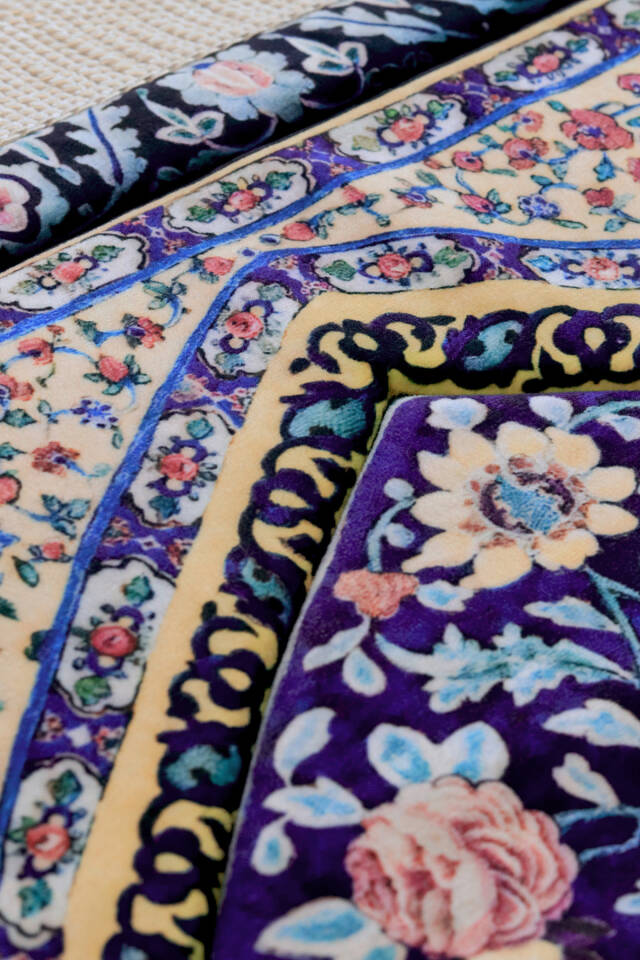 Purple Quilted Sponge Prayer Rug - 3