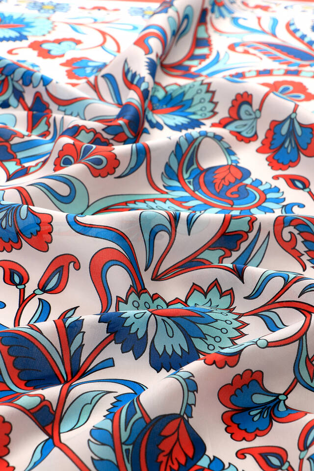 Red Flower Pattern Voile Silk Square Scarf - 4