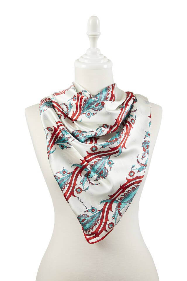 Red Smoked Turkish Pattern Ivy Pattern Silk Square Scarf - 2