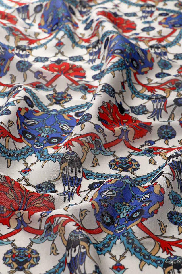 Red Tile Tulip Pattern Soft Square Scarf - 3