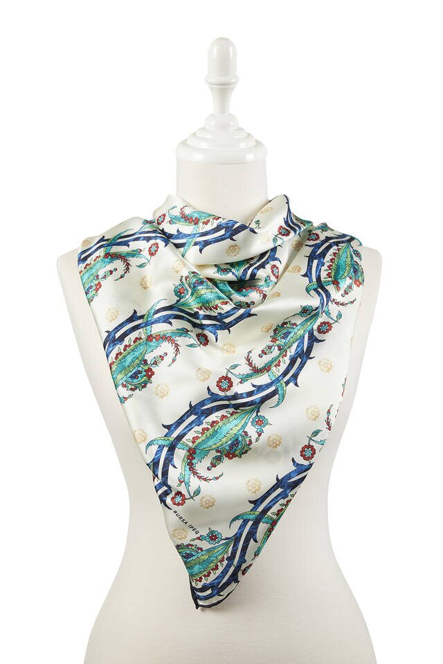 Saks Green Turkish Motif Ivy Pattern Silk Square Scarf - 2