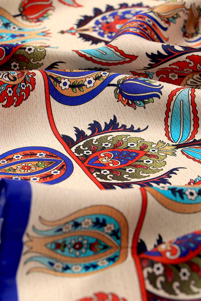 Saks Iznik Pattern Silk Square Scarf - 3